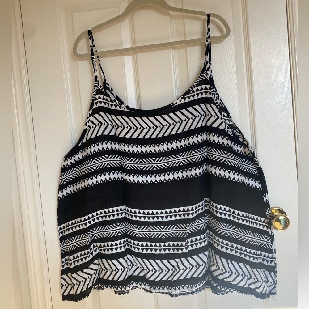 Aztec Print Tank Top - Picture 2 of 7